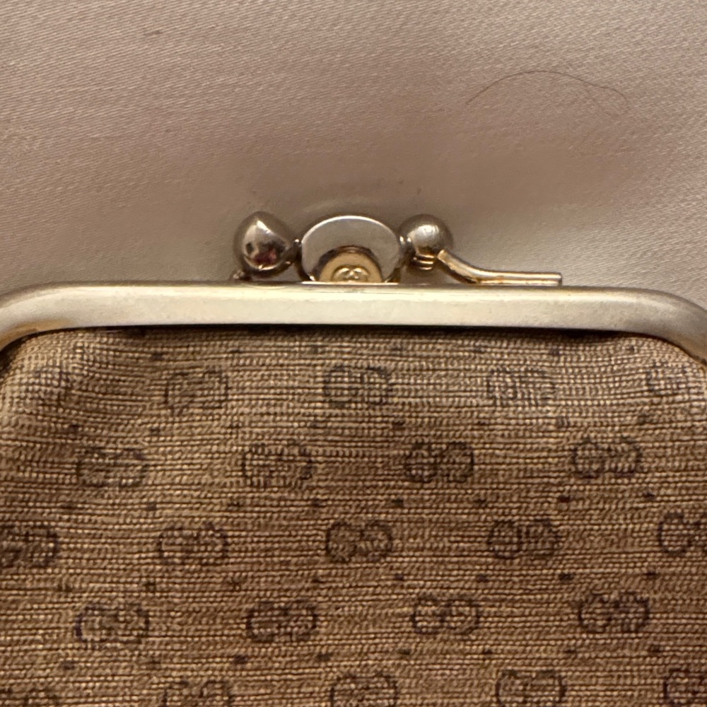 Gucci Vintage GG logo kisslock change purse - Picture 2 of 9